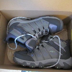 Women's Keen Hiking Boots size 9